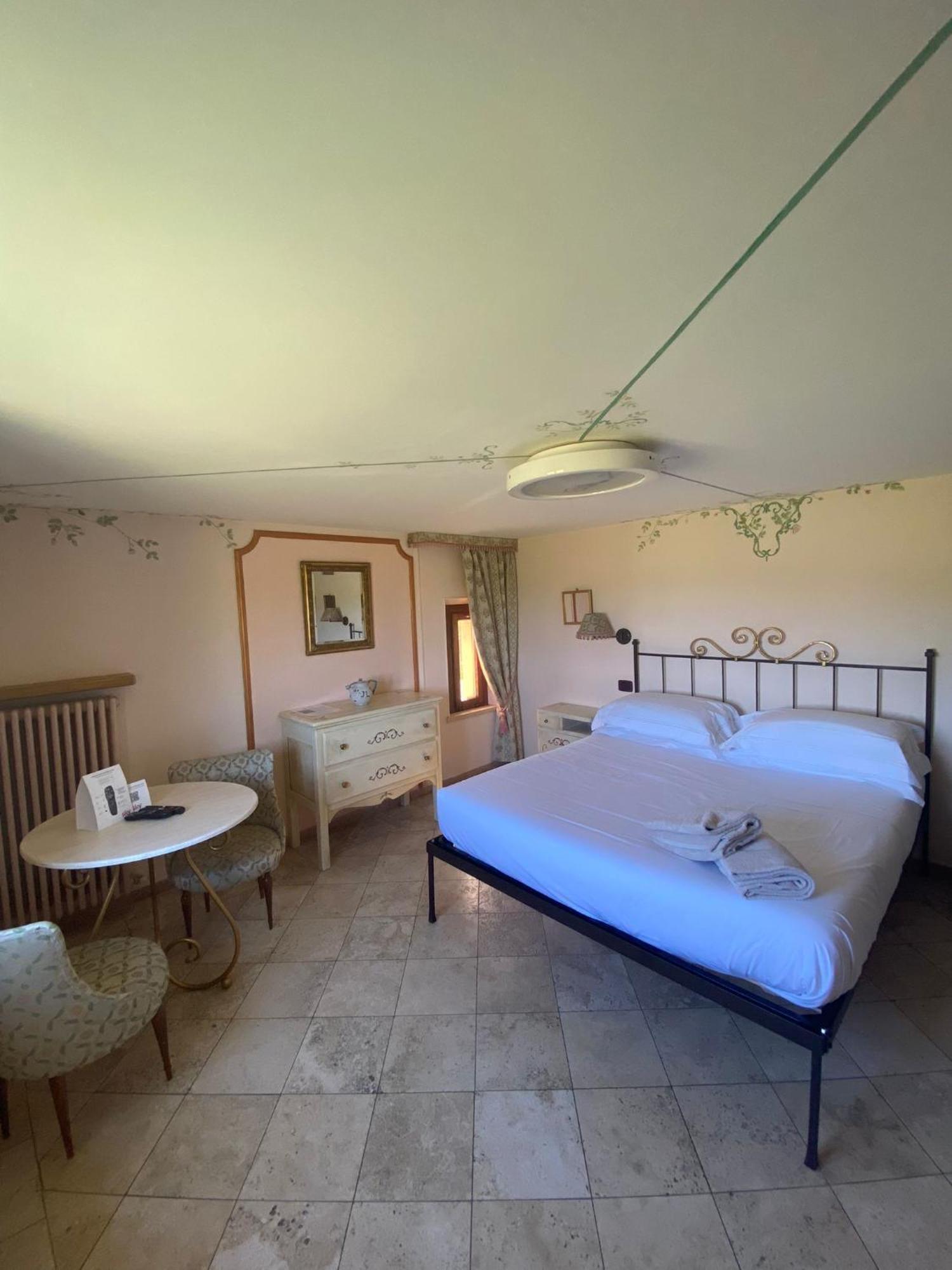 Unica Assisi Agri-Charming House Bed & Breakfast Exterior photo